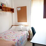 Tagaste Residencia Universitaria Апартаменты Леон